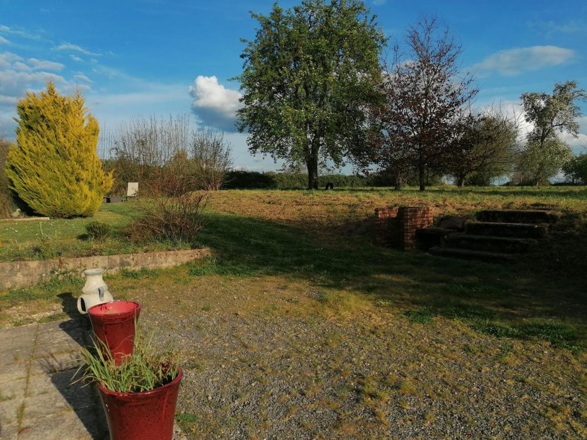 Le Petit Verger, 1 Impasse De La Fenouillere 61330 Céaucé Exteriör bild